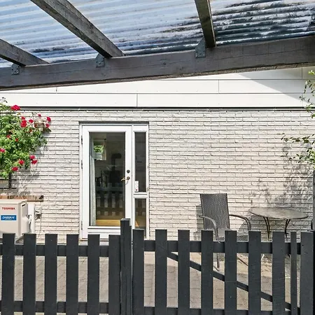 Two-bedroom In بيت للعطل